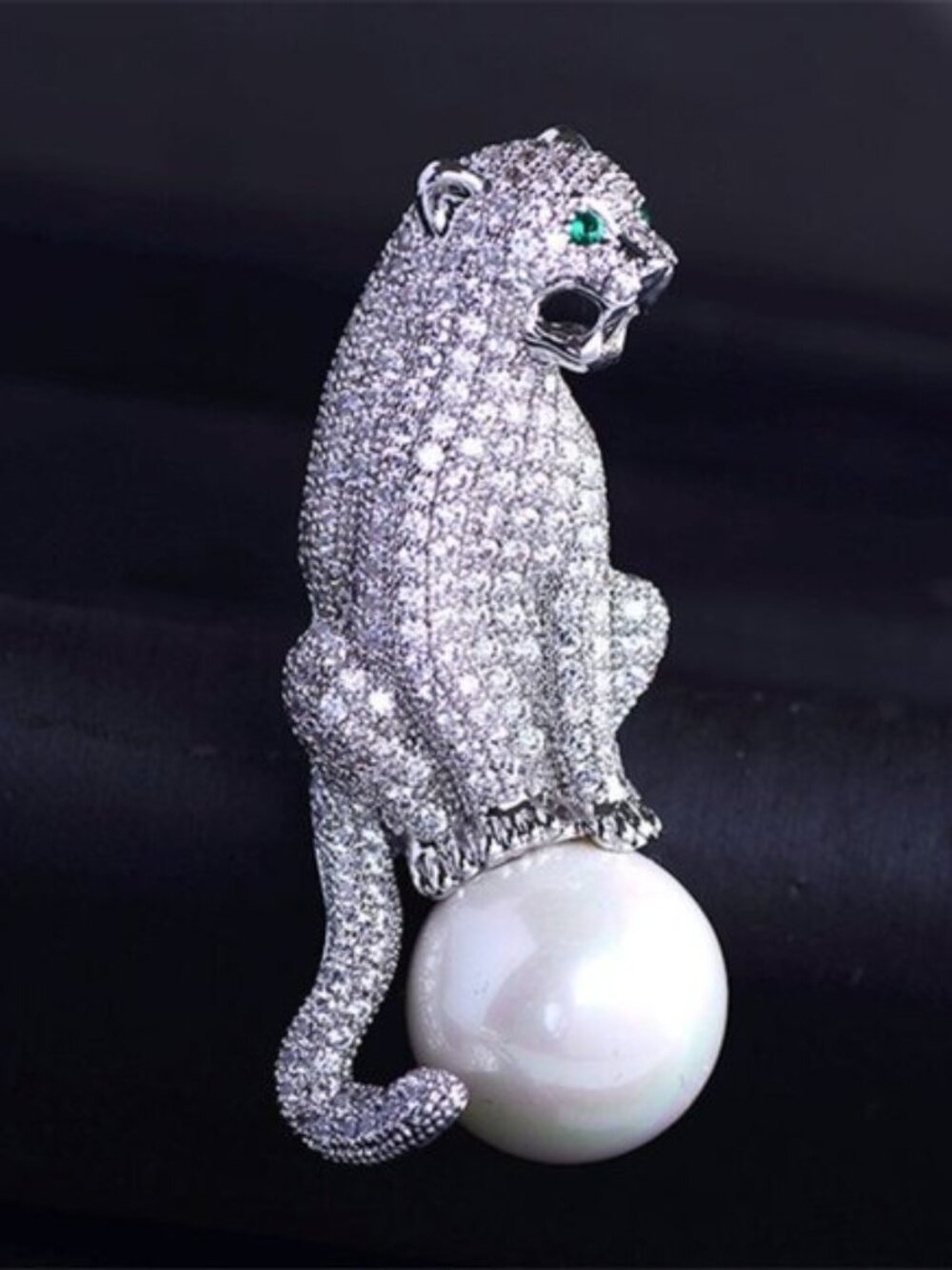 New Animal Leopard Crystal Pearl Brooches Fashion